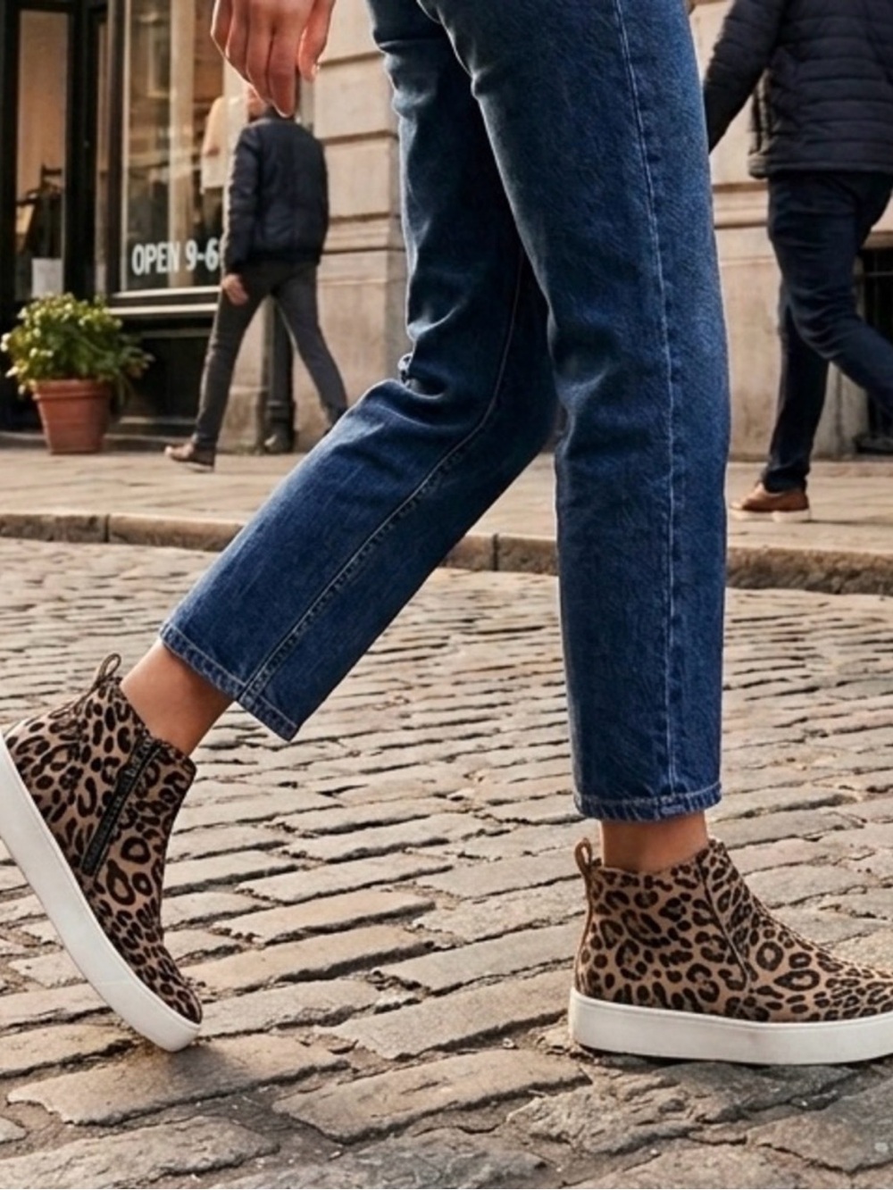 Naturalizer Miranda cheetah prnt side zp snkr sole ankl boots WM 7.5 mobwife